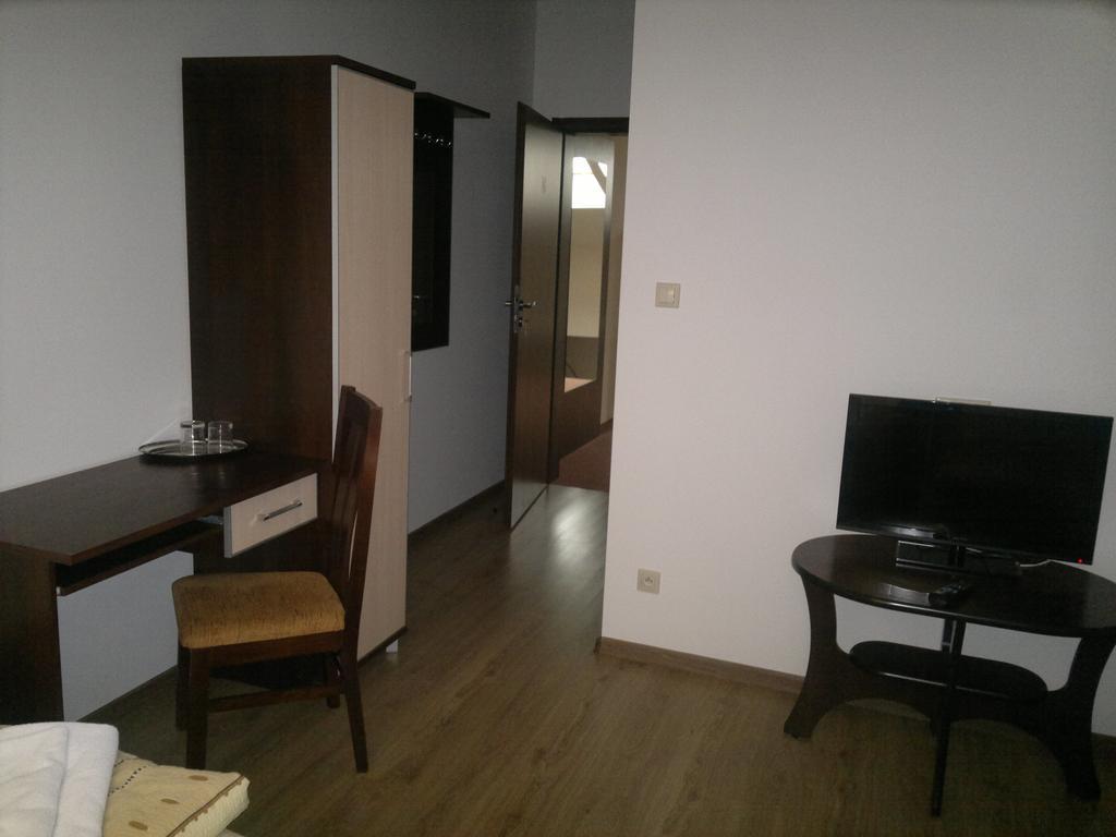 Hotel Diament - Zajazd U Przemka ซเกียร์ซ ห้อง รูปภาพ