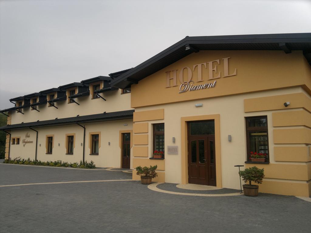 Hotel Diament - Zajazd U Przemka ซเกียร์ซ ภายนอก รูปภาพ